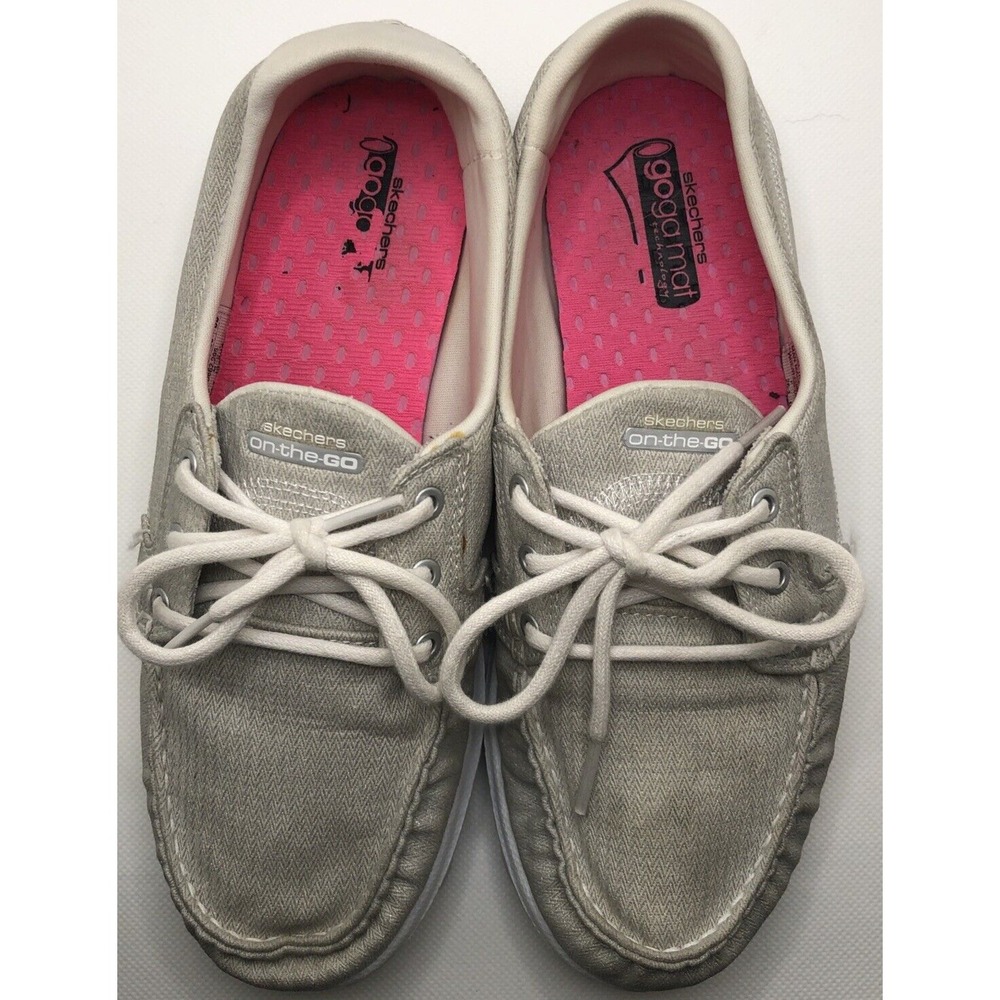 Sketchers On the Go Womens sz 6.5 Silver Boat Shoes Goga Mat Insoles - Picture 3 of 5